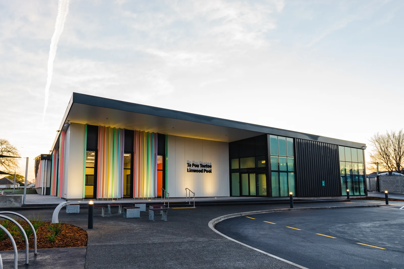 Building exterior of Te Pou Toetoe Linwood Pool